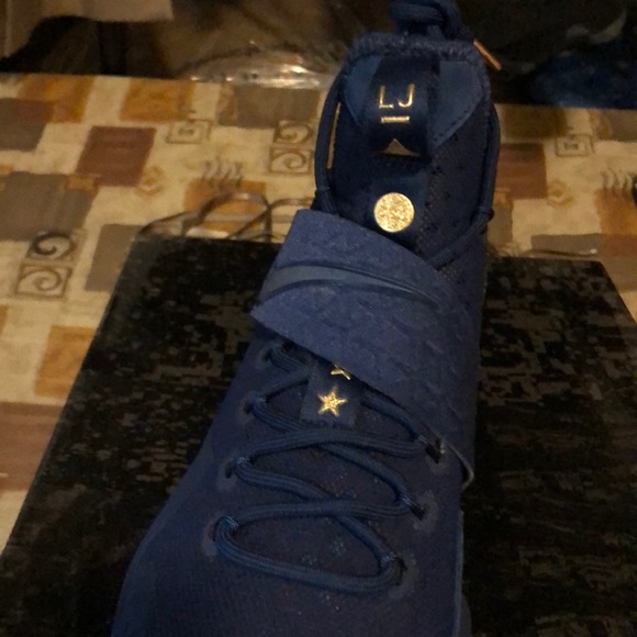 Nike Lebron XIV “Agimat “ VNDS - Picture 8 of 8